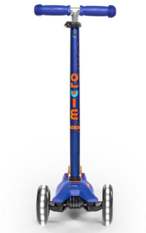 Micro Scooter Maxi Micro Deluxe LED Blau